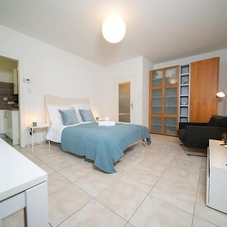 Apartment Blue - Zentral Und Gut Angebunden Düsseldorf Exteriér fotografie